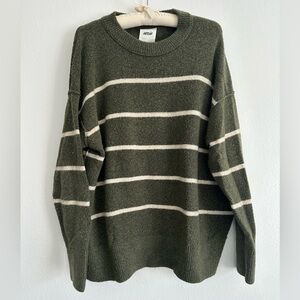 Aerie Women’s Sweater Olive and Cream Stripes